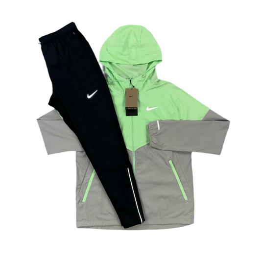 Nike - Vapour Green Jacket / Black Phenoms Pants Set